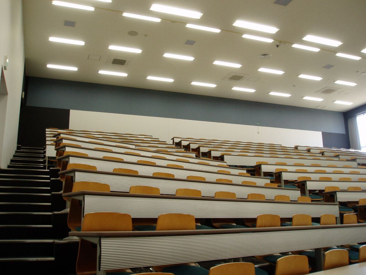 東北学院大学工学部基礎教育センター様 の設置写真 3