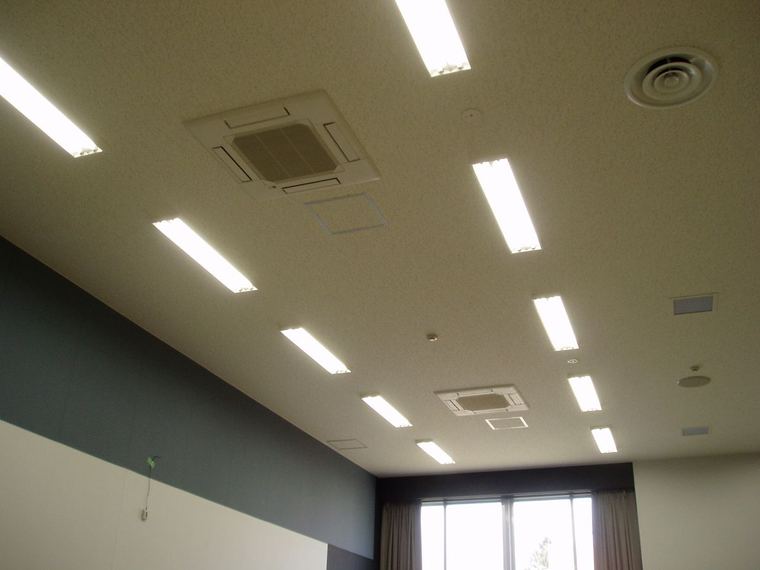 東北学院大学工学部基礎教育センター様 の設置写真